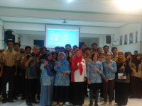 UNS Adakan Edukasi dan Praktik Pengolahan Sampah di SMA Negeri 1 Surakarta